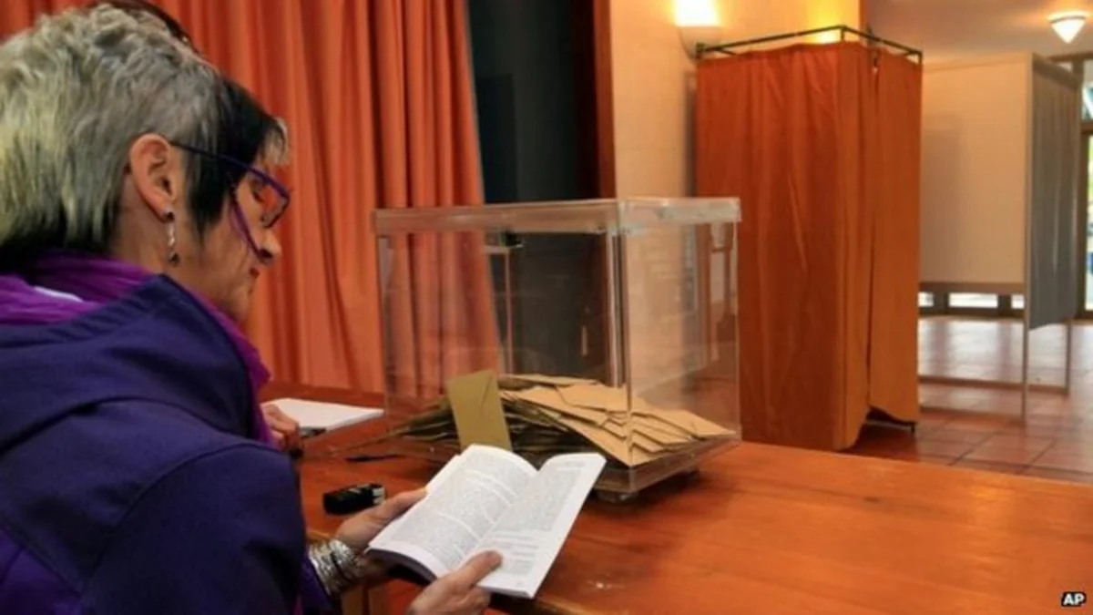 Fransada keçirilən yerli seçkilərdə Sarkozinin partiyası qalib gəlir