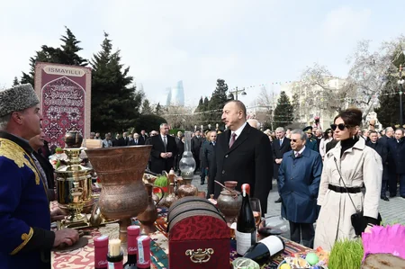 Prezident İlham Əliyev Novruz bayramı münasibətilə ümumxalq şənliyində iştirak edib - YENİLƏNİB