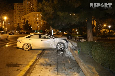 Bakıda kobud qayda pozuntusuna yol verən sürücü qəza törədib - FOTO