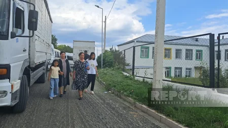 Növbəti köç karvanları Həsənriz və Sarıcalı kəndlərinə çatıb, açarlar təqdim olunub - VİDEO - YENİLƏNİB-2