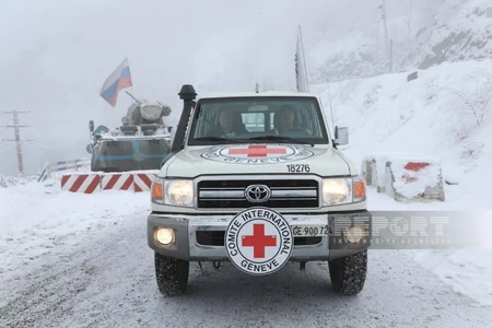 ICRC vehicles pass freely through Khankandi-Lachin road