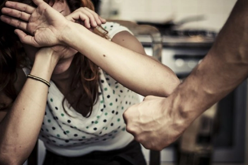 Cəlilabadda 46 yaşlı qadını qohumları döyüb