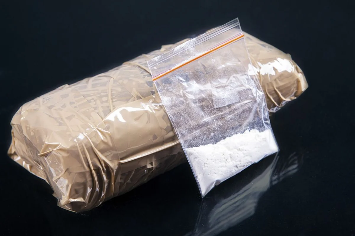 Azərbaycan gömrükçüləri yarım tondan çox heroin müsadirə ediblər