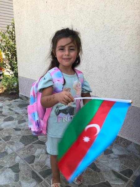 Azərbaycan Türkiyənin zəlzələdən zərərçəkən bölgəsinə 3000 məktəbli dəsti göndərib