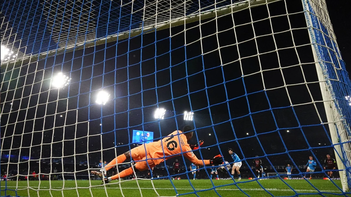 Milan qapıçısı ilə müqavilənin müddətini uzadır