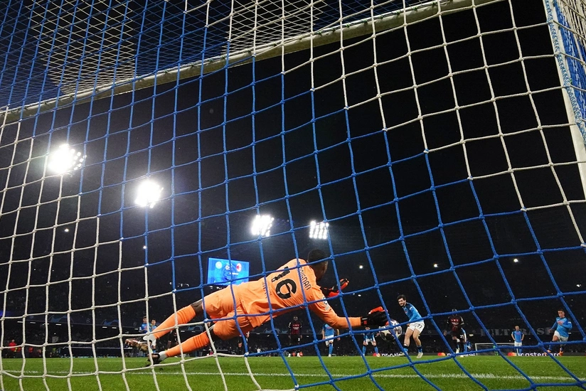 Milan qapıçısı ilə müqavilənin müddətini uzadır