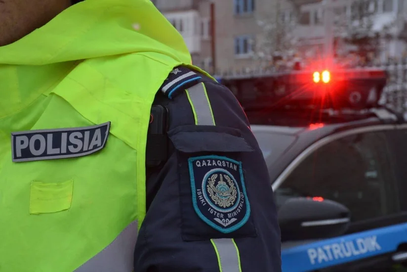 Полиция Казахстана обнаружила расчлененное тело женщины среди мусора в Алматы