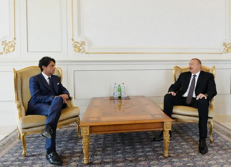 President Ilham Aliyev receives credentials of incoming Italian ambassador - UPDATED