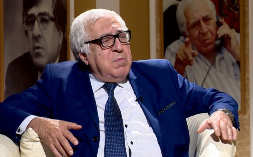 Yazıçı Anar: Evdə əsərlərimi tamamlamağa çalışıram