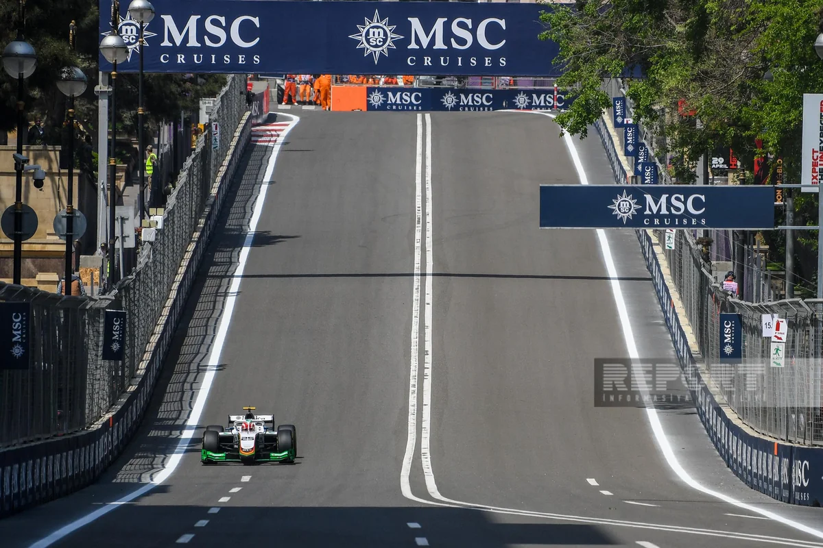 Формула-2: Определился победитель спринтерской гонки в Баку