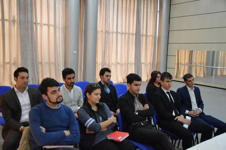Gənc Tamaşaçılar Teatrında marketinq üzrə treninqlər başlayıb