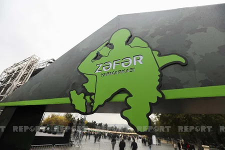 Böyük zəfərin yarmarkasından - FOTOREPORTAJ