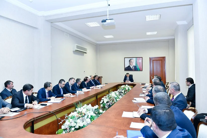Kənd Təsərrüfatı Nazirliyində ölkədə taxıl əkininə hazırlıq prosesinə həsr olunmuş müşavirə keçirilib