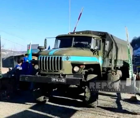 Total of 49 vehicles of Russian peacekeepers pass freely on Khankandi-Lachin road