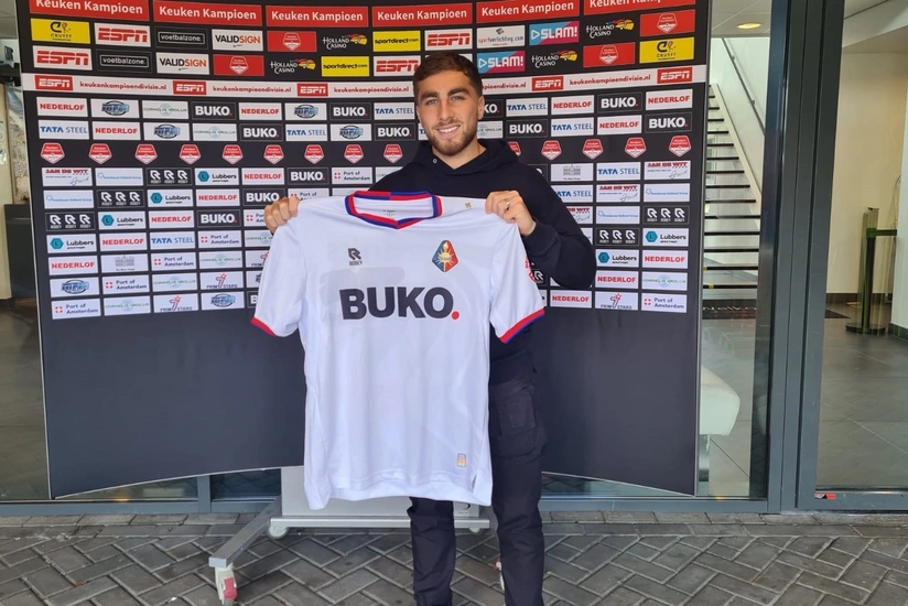 Niderland klubu Azərbaycan millisinin futbolçusunu təqdim edib