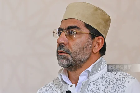 Nərimanovdakı “Cümə” məscidində təmirdən sonra ilk Cümə namazı qılınıb
