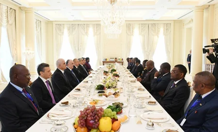 Azerbaijani, Zimbabwean presidents met
