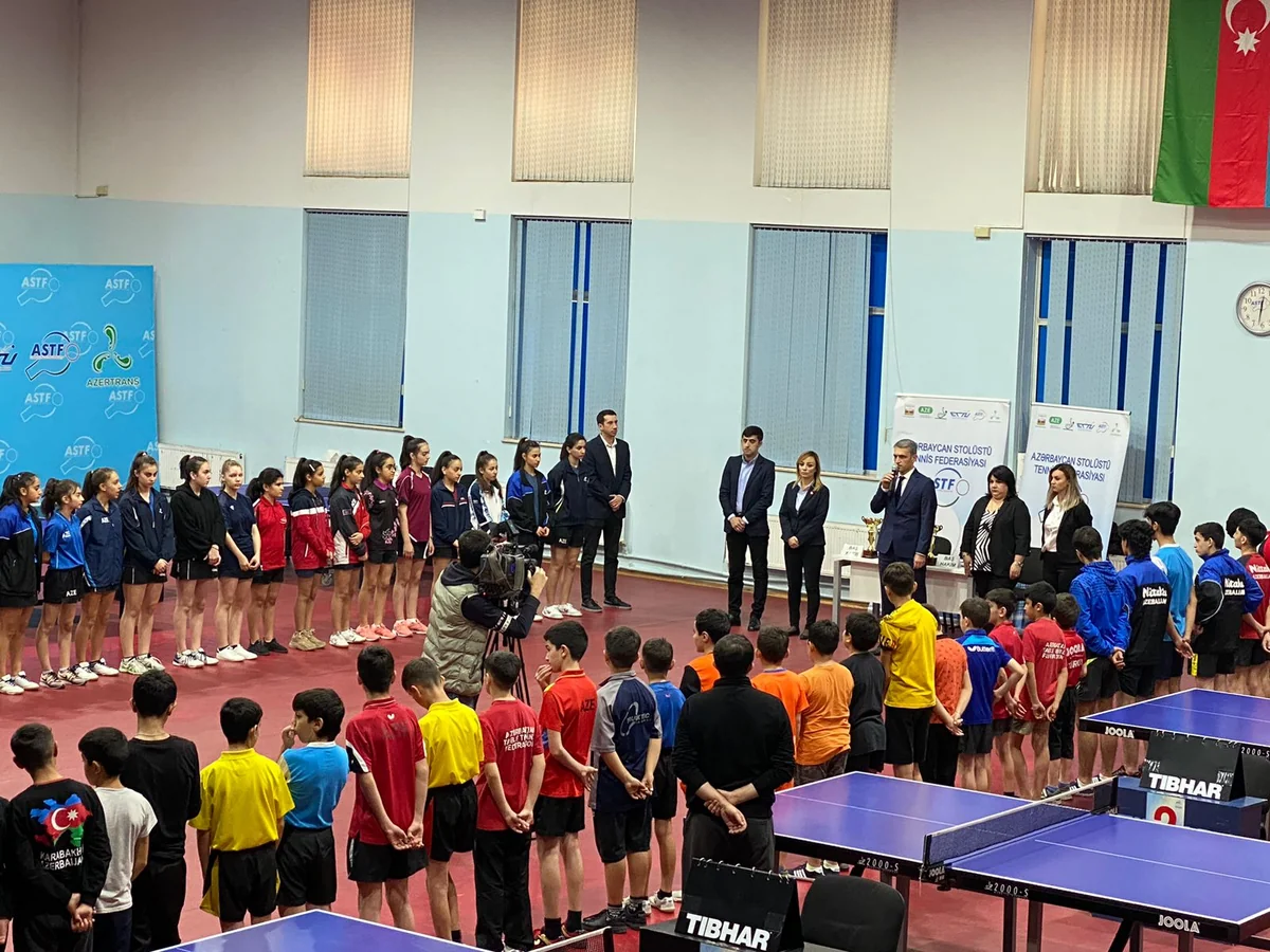 Stolüstü tennisçilər arasında ölkə kubokuna start verilib