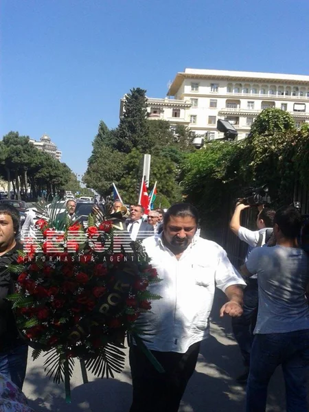 ​Türkiyənin Azərbaycandakı səfirliyinin qarşısında aksiya keçirilib - FOTO