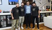 Fərid Qayıbov UFC gecəsində döyüşəcək Azərbaycan idmançıları ilə görüşüb