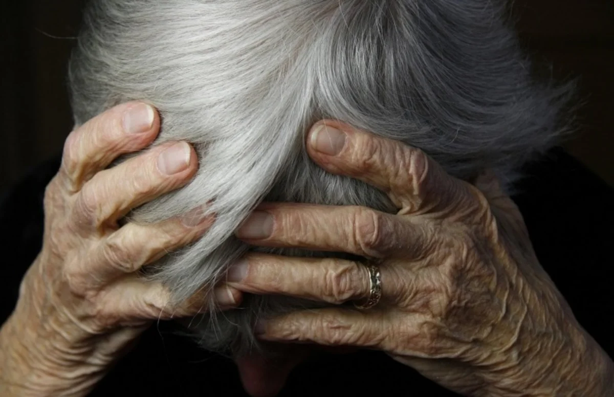 В столице мужчина избил 70-летнюю мать