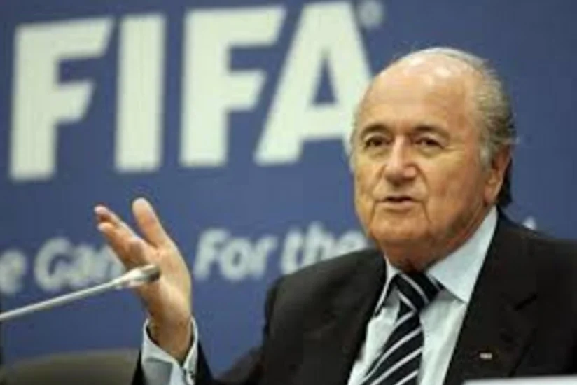 Fransa polisi FIFA-nın keçmiş prezidentini altı saat dindirib