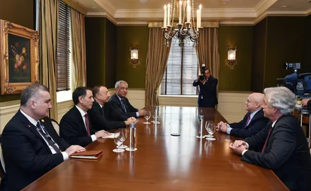President Ilham Aliyev met with US public figures