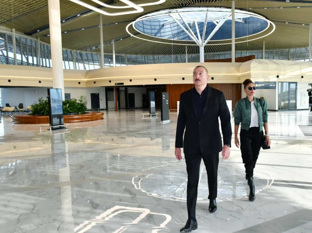 Prezident və birinci xanım Zəngilan Beynəlxalq Hava Limanında yaradılan şəraitlə tanış olub - YENİLƏNİB