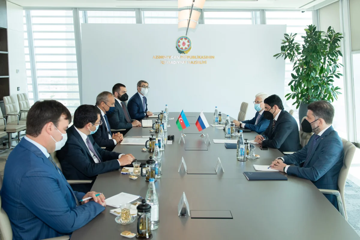 Roseksimbank”ın Azərbaycandakı layihələrdə iştirakı müzakirə olunub