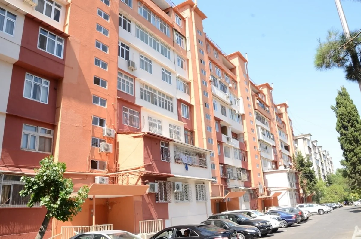 Bakıda yeni liftlərin quraşdırılması davam edir