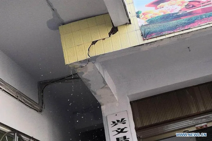 Çində baş verən zəlzələ zamanı 16 nəfər xəsarət alıb, yüzlərlə sakin təxliyyə edilib