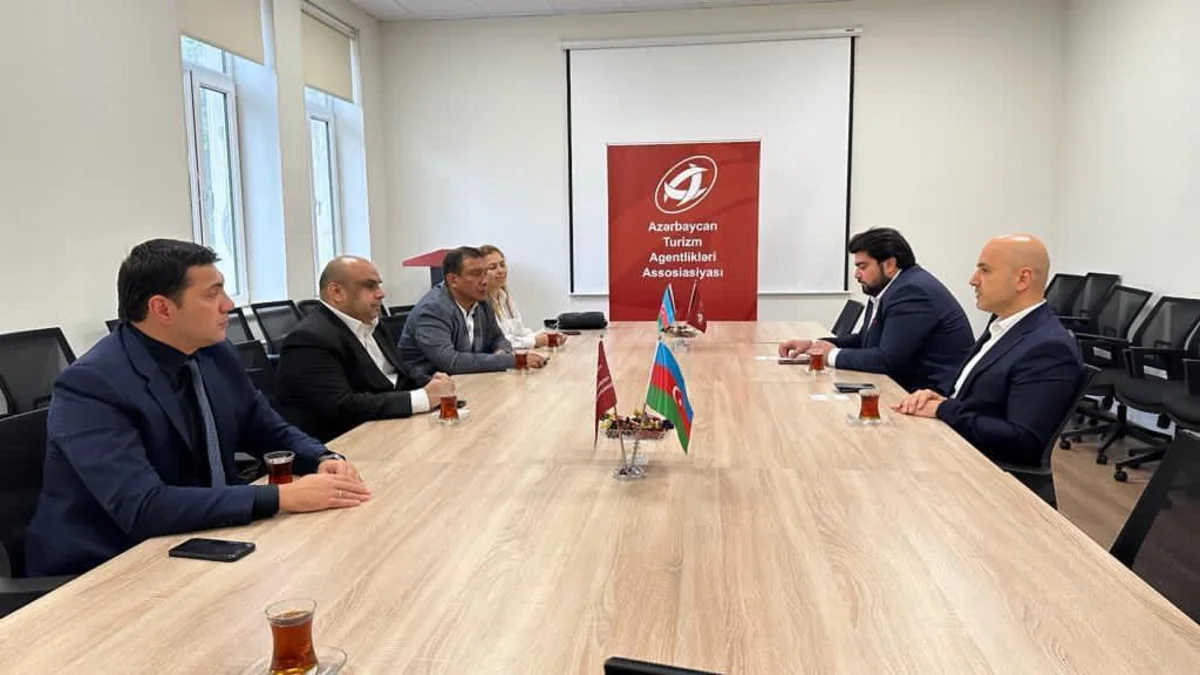 Azərbaycan beynəlxalq hotel şəbəkəsi ilə əməkdaşlıq əlaqələrini müzakirə edib