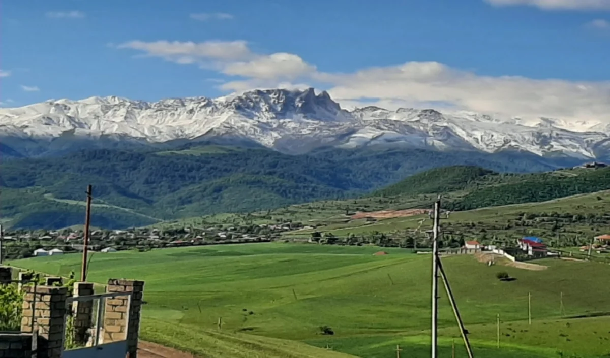 Azərbaycanın bir neçə rayonuna qar yağıb