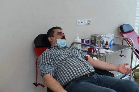 Azərbaycanın iki naziri qan verdi