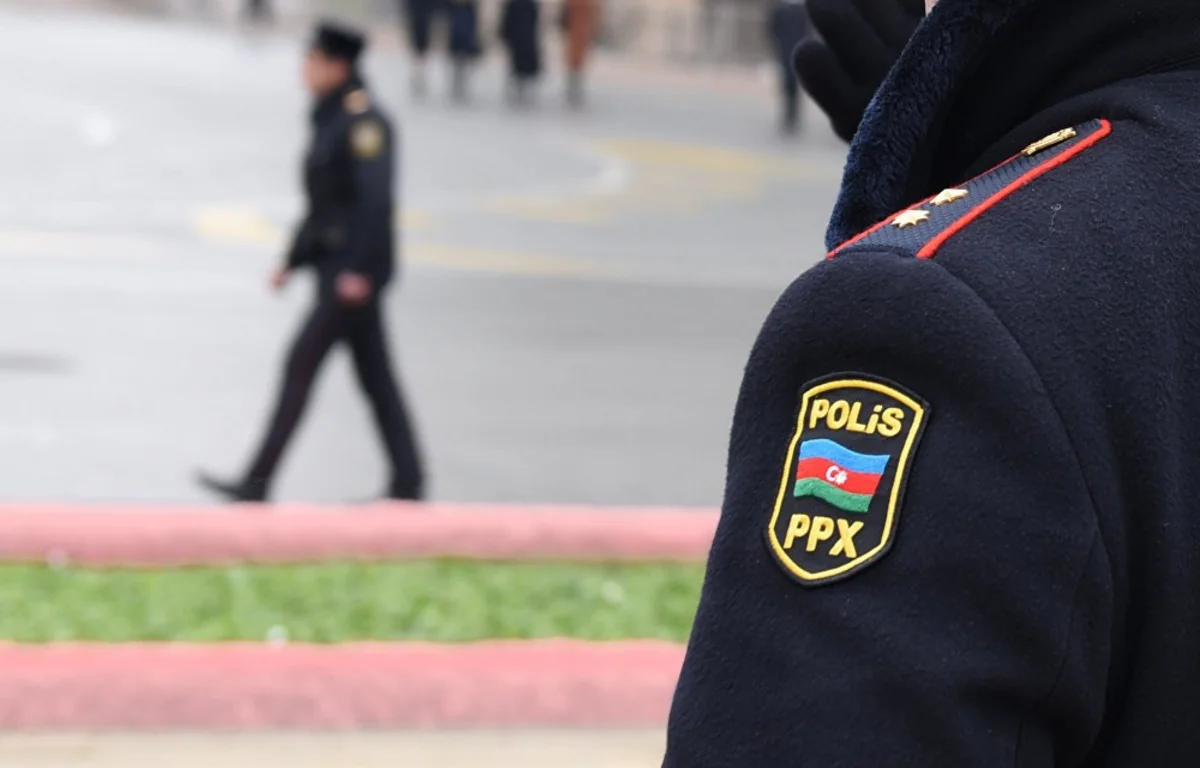 Masallıda polislər traktor sürücüsünü döydü - VİDEO