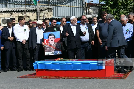 30 il sonra Xocavənddə meyitinin qalıqları tapılan şəxs Füzulidə dəfn olunub - YENİLƏNİB-3