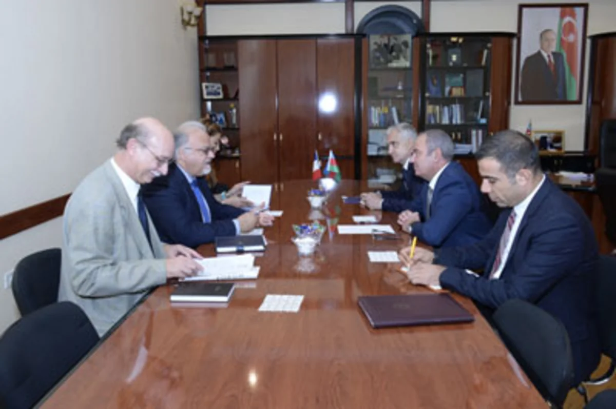 Azərbaycanla Fransa arasında kosmik sənaye sahəsində əməkdaşlıq müzakirə edilib