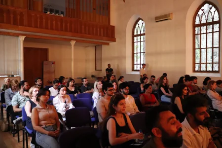 Çili dramı Bakı səhnəsində: “Barbarların yaşadığı yer”
