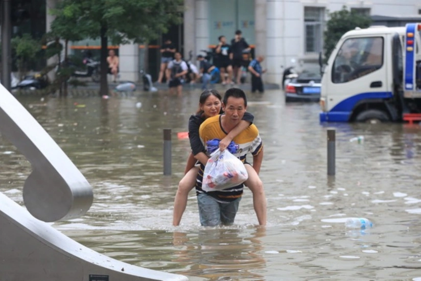 Yellow hazard level declared in South and East China