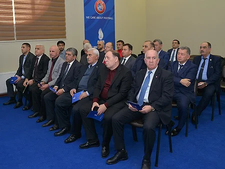 AFFA-da regional futbol federasiyalarının əməkdaşları üçün seminar keçirilib