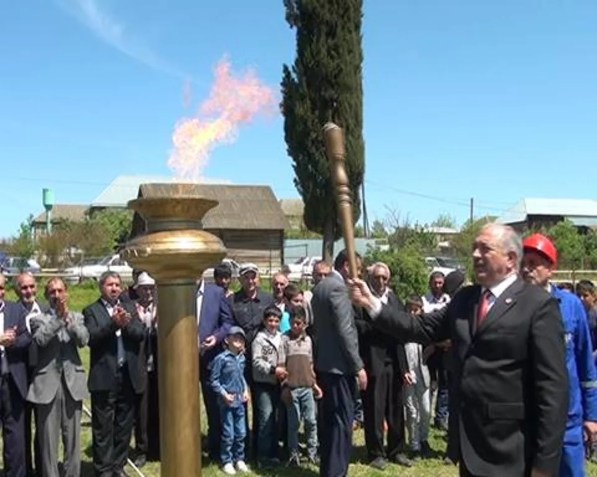 Azərbaycanda daha bir kəndə qaz verilib