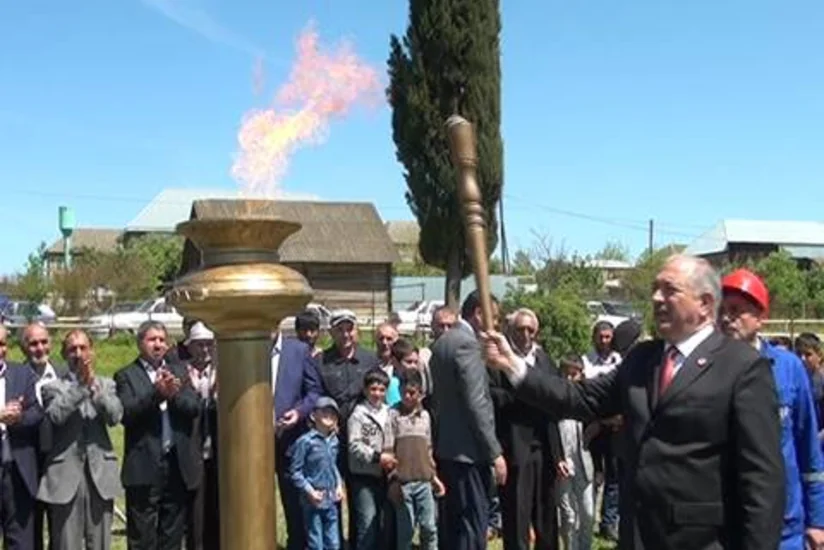 Azərbaycanda daha bir kəndə qaz verilib