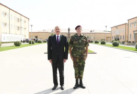 Prezident İlham Əliyev DTX-nin N saylı hərbi hissəsində gənc əsgərlərin andiçmə mərasimində iştirak edib - YENİLƏNİB - FOTO