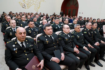 Səfərbərlik Xidmətinin şəxsi heyəti Fəxri xiyabanı ziyarət edib