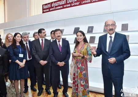 Leyla Əliyeva “Nəsimi Əlyazmaları dünya kitabxanalarında” sərgisinin açılışında iştirak edib
