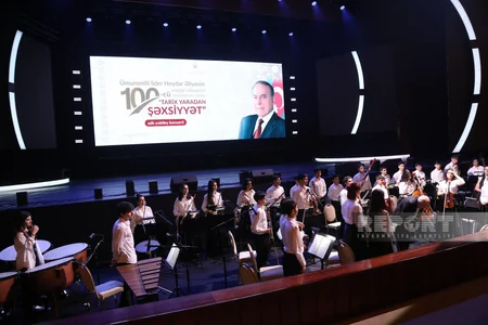 Heydər Əliyevin 100 illik yubileyinə həsr olunan konsert keçirilib