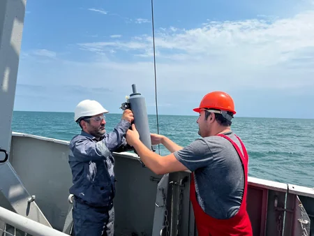 В Каспийском море проведены комплексные экологические исследования
