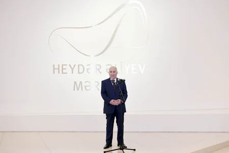 Heydər Əliyev Mərkəzində dünya xalqlarına məxsus ünikal musiqi alətlərinin sərgisi açılıb - VİDEO