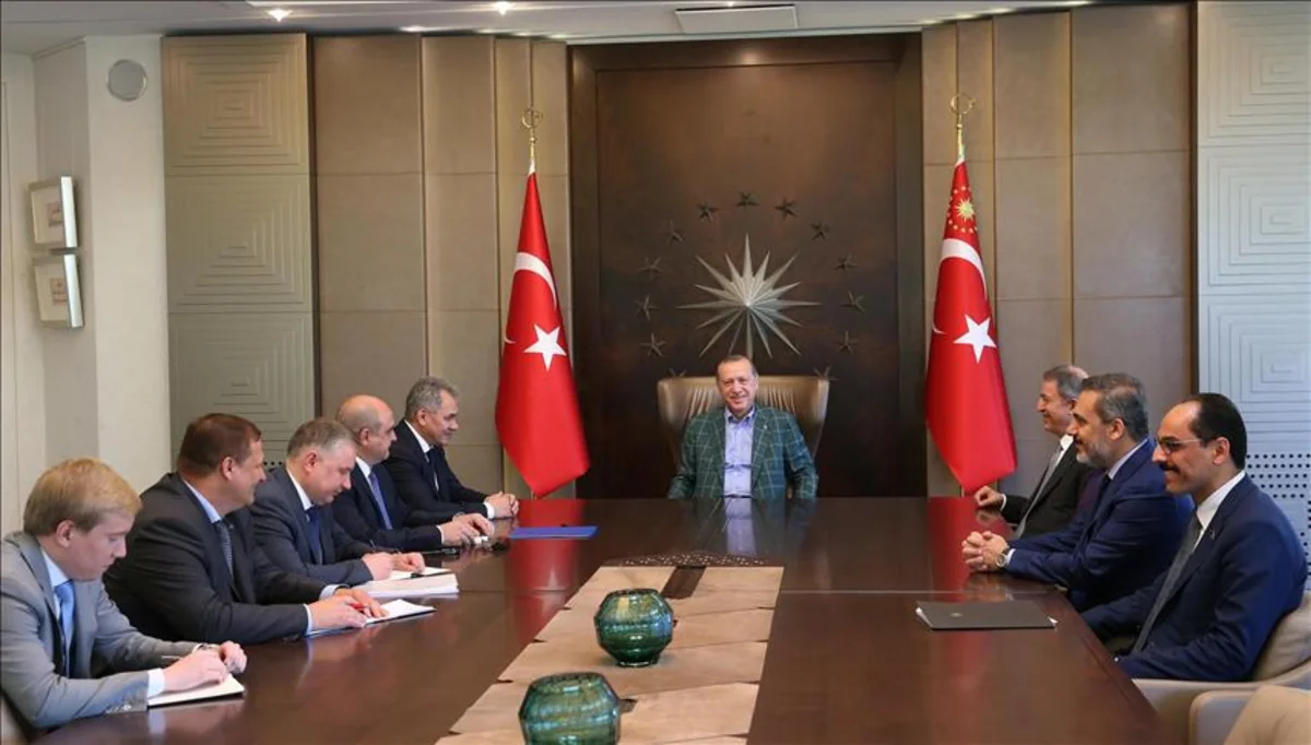 Türkiyə prezidenti Rusiyanın müdafiə naziri ilə görüşüb