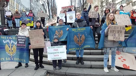 Protest rally in Kyiv - Russia is demanded to release Azovstal prisoners - PHOTOS